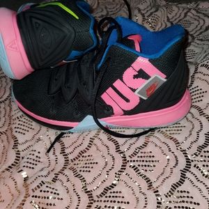 Nike youth colorful shoes